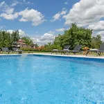 Villa Flora, A Bright And Beautiful Villa Surrounded By Nature