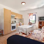 Dario - Apartment Mali - Mpolo