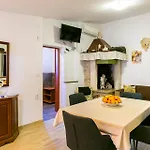Elvira - Apartment Bungalow - Mpolo