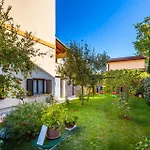 Maretic - Apartment Mali - Mpolo