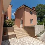 Casa Arancina