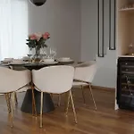 Gorgeous Home In Liznjan