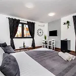 Deluxe Apartments A&A - 2