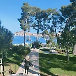 Apartments Antheas I Floki Rovinj