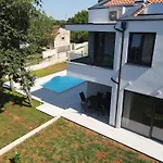 Villa Barbara In Porec For 6 People With Private Pool & Only 1 Km From Beach