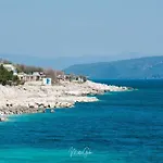 Villa Dina Comfortable Holiday Residence