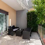Dora Comfortable Holiday Residence