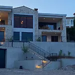 Villa Castelina II In Mali Kosi