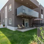 Lemon3 Deluxe Apartment