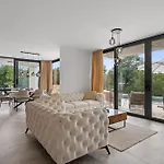 Sunset Villa Santalezi