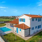 Villa Maria