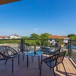 Apartments Cesare 2 With Shared Pool