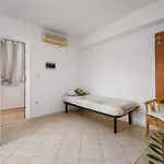 Cozy Apartment In Porec With Wifi
