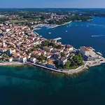 2 Bedroom Beautiful Apartment In Porec