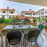 3 Bedroom Stunning Apartment In Rovinj