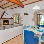 Nice Home In Gondolici With House Sea View