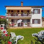 Awesome Apartment In Labin With Wifi
