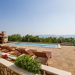 2 Bedroom Lovely Apartment In Labin