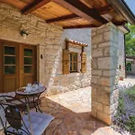 Gorgeous Home In Svetvincenat With Wifi