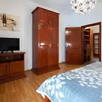 3 Bedroom Stunning Apartment In Pula