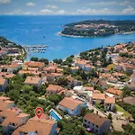 Cozy Apartment In Pula With Wifi