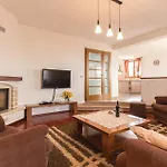 Cozy Home In Vodnjan With Kitchen