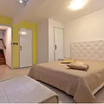 Pet Friendly Apartment In Pula With Wifi