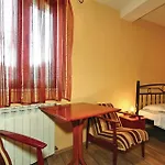 Cozy Apartment In Bacva With Kitchen