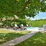 Gorgeous Home In Labin With Wifi