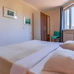 3 Bedroom Pet Friendly Apartment In Pula
