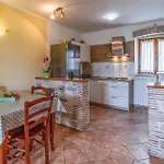 2 Bedroom Stunning Apartment In Fazana