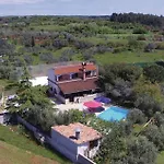 Lovely Home In Vodnjan