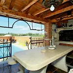 2 Bedroom Nice Apartment In Porec