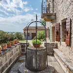 Beautiful Home In Markovac With Wifi