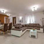 Beautiful Home In Barban With Kitchen