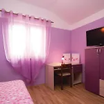 Gorgeous Home In Sarici With Kitchen