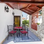 Pet Friendly Home In Fazana With Kitchen