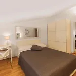 Stunning Apartment In Fazana With House Sea View