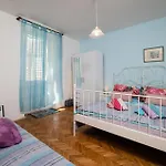 Gorgeous Apartment In Pula With Wifi