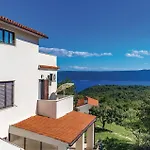 Pet Friendly Home In Brsec With Wifi