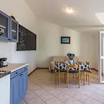 1 Bedroom Nice Apartment In Pula