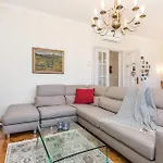 Amazing Home In Icici With Outdoor Swimming Pool