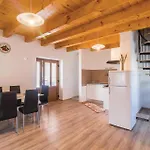 3 Bedroom Beautiful Home In Svetvincenat