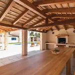9 Bedroom Lovely Home In Bokordici