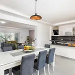 Awesome Home In Fazana With Kitchen