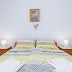Gorgeous Home In Vodnjan With House Sea View