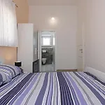 4 Bedroom Stunning Home In Vodnjan