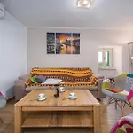 Beautiful Home In Labin With Kitchen