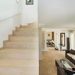 Lovely Home In Stifanici With Wifi