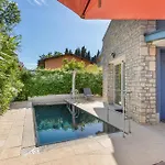 Beautiful Home In Fazana With Wifi